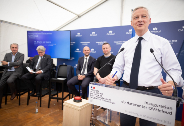 © photo de Bruno Lemaire lors de l'inauguration du datacenter OVHcloud de Strasbourg le 12 septembre 2022